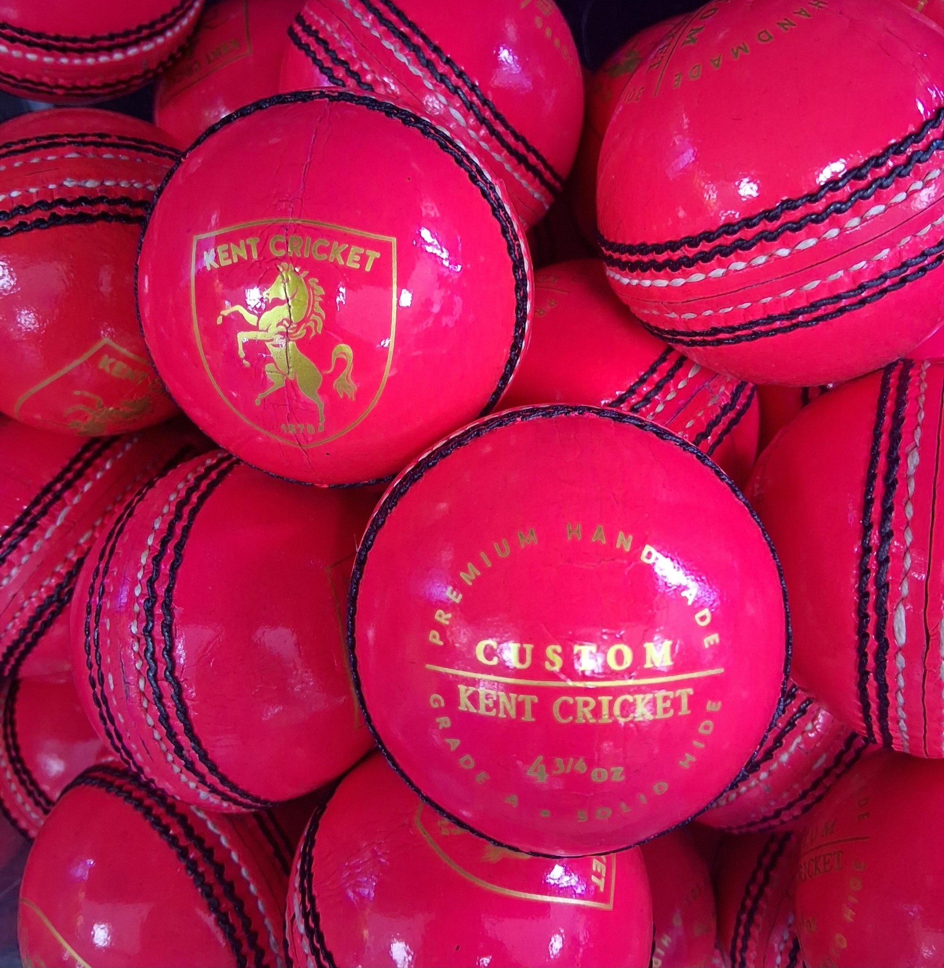 Kent pink cricket ball SNR